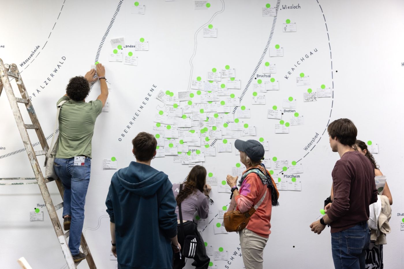 Moment from ‘La Carte Locale’, a one-time only pop-up winebar hosted during the annual Karlsruhe Museum Night to collect local knowledge.